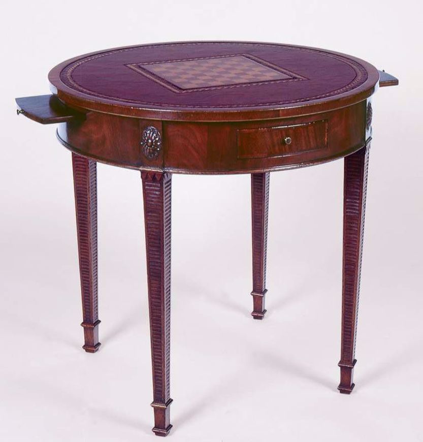 Picture of LOUIS XVI STYLE MAHOGANY ROUND TABLE