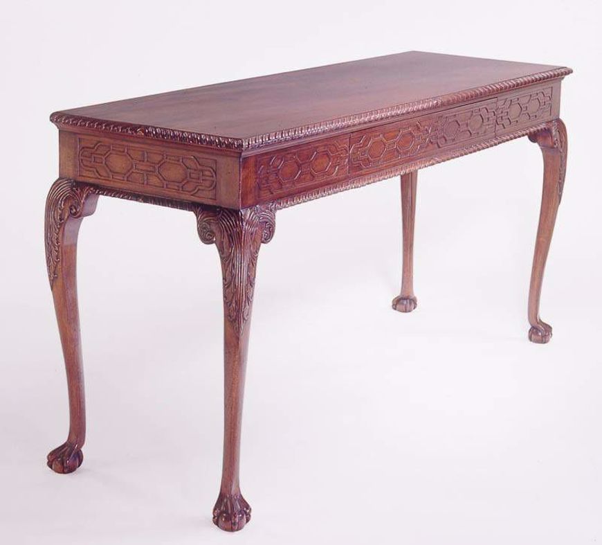 Picture of CHIPPENDALE STYLE MAHOGANY SERVING TABLE