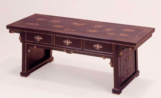 Picture of CHING DYNASTY STYLE BLACK & GOLD LACQUERED LOW TABLE